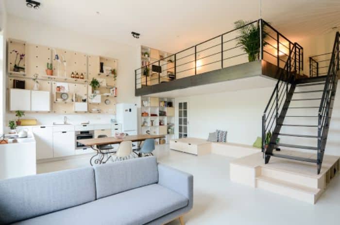 Gác lửng được đúc giả