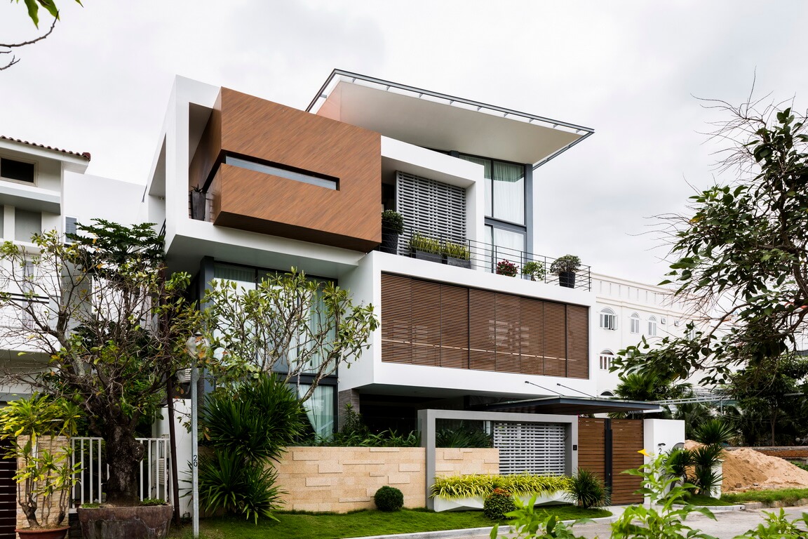 Nha Huong Tay 1